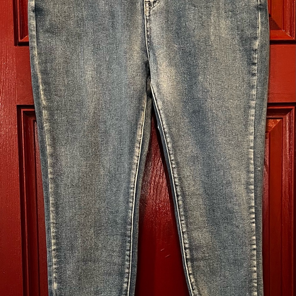 Light Wash Denim Jeans